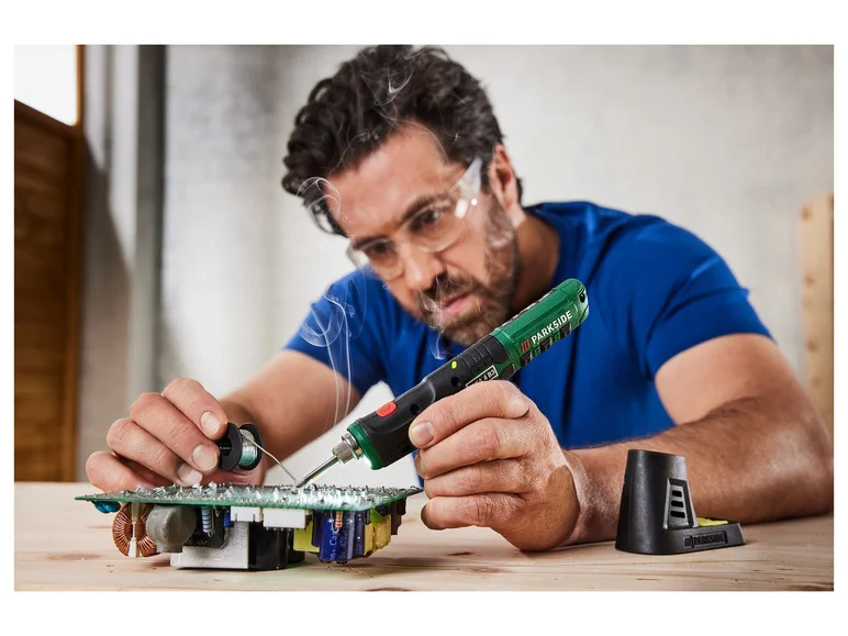 PARKSIDE® Fer à souder sans fil PLKA 4 B3. 4 V
